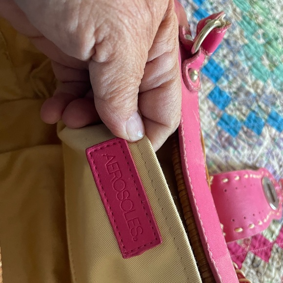 Pink and Tan Woven Women's Bag - Picture 3 of 7